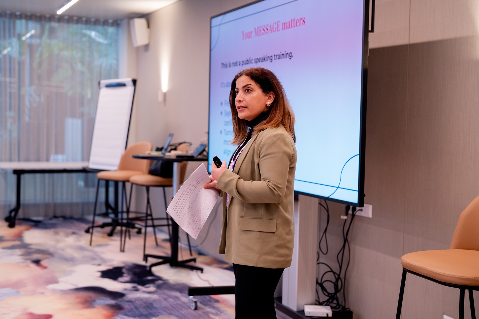 Mehrasa Heydarian facilitating a leadership session